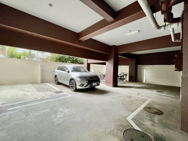 エミネンス大濠の駐車場