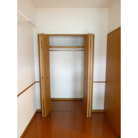 【収納】 | クリムゾン博多Ⅱ | 小物を収納するのに便利です