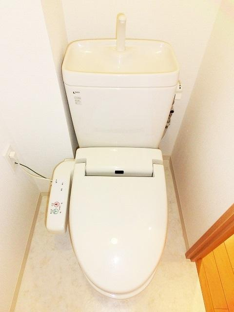 RESIDIA御茶ノ水のトイレ|温水洗浄便座です