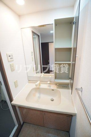 ダイアパレス千葉都町の洗面所