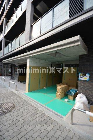 エルプレイス本町のエントランス