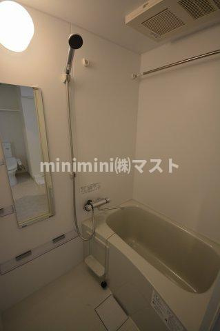 エルプレイス本町の浴室