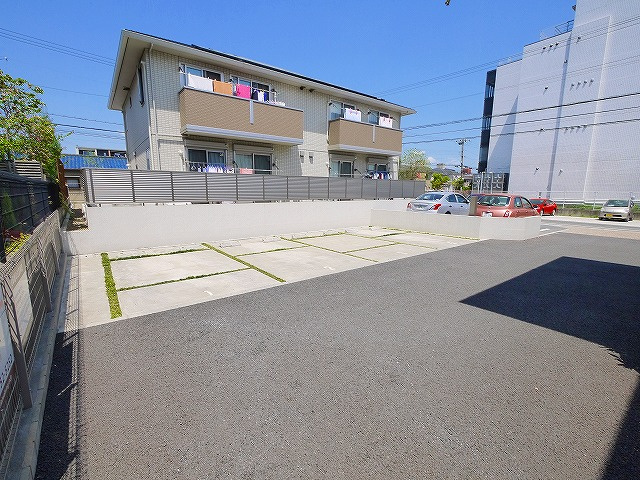 ディーグラフォート　Ⅱの駐車場|駐車場完備です