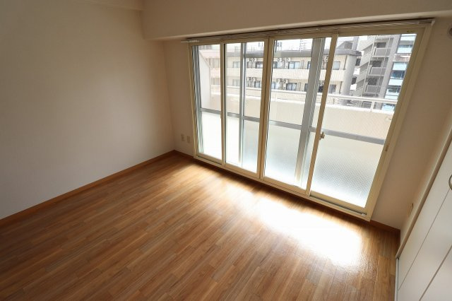 【洋室】 | アルマンド蒲生