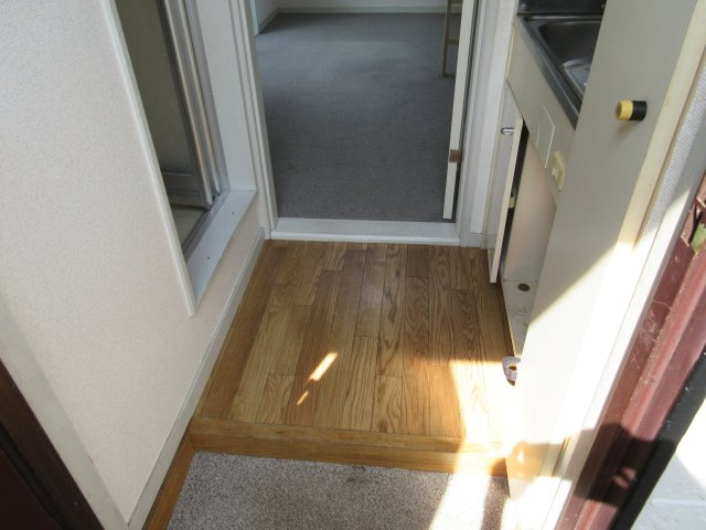 パレス田無の玄関