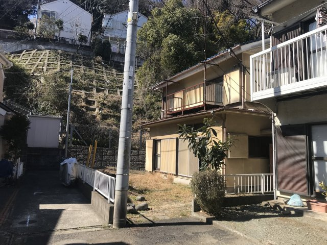 【 売主 】横浜市南区堀ノ内町2丁目　売地（古家付）の外観