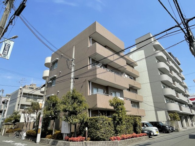 【外観】 | ロイヤルエスタ服部