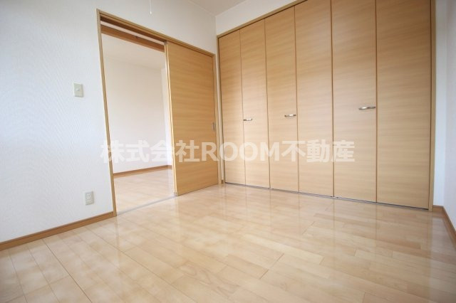 ラ・メール吉尾の居間・リビング