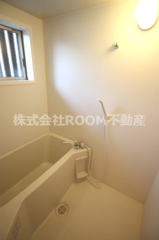 ラ・メール吉尾の浴室