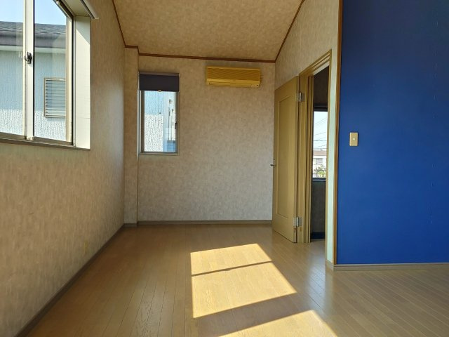 TSガレージ＆貸事務所の内装|洋室10.3帖