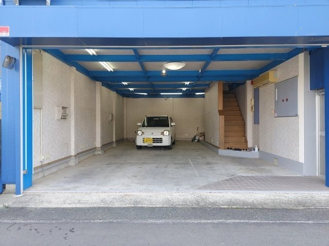 TSガレージ＆貸事務所の内装