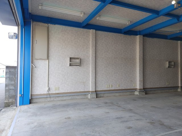TSガレージ＆貸事務所の内装