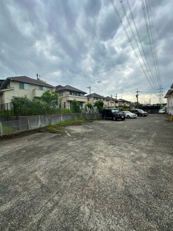 【駐車場】 | いつでも目の届く敷地内に駐車場があります♪荷物がかさばりがちなお買物にも、敷地内駐車場があると便利ですよね☆