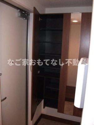 【玄関】 | メゾン アネスト