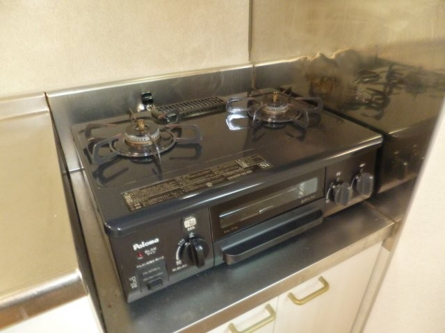 グランシードＣのキッチン|2口ガスコンロ