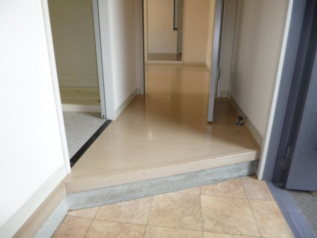 グランシードＣの玄関