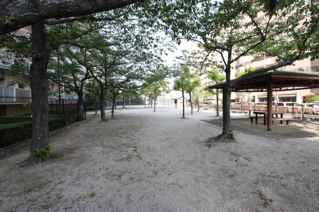 アネシス空港東弐番館の周辺