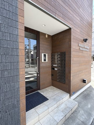 【エントランス】 | MAHALO RESIDENCE 東四つ木 | 月額管理料無料！賃貸管理はアブレイズパートナーズにお任せを！