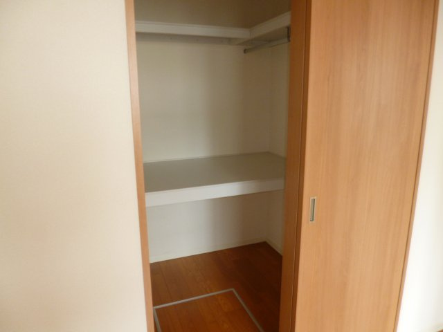 ファミーユ　ドゥ　アヴニールＢの収納|ウォークインクローゼット