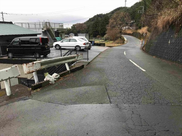 裾野市茶畑売地の外観|北側前面道路
