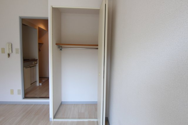 ジョイテル武蔵小杉の収納|他のお部屋の参考写真となります。