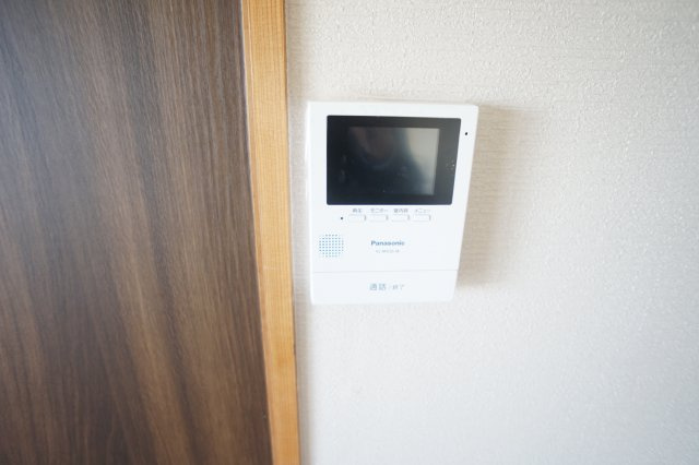 パオ・ヤマニシのセキュリティ|TVモニターホンで急な来客でも安心ですね