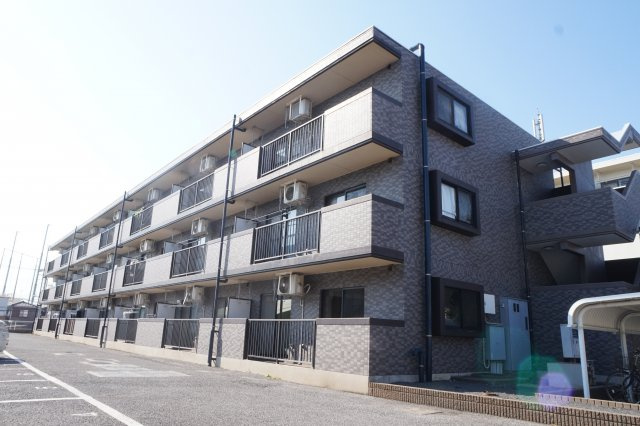 パオ・ヤマニシ