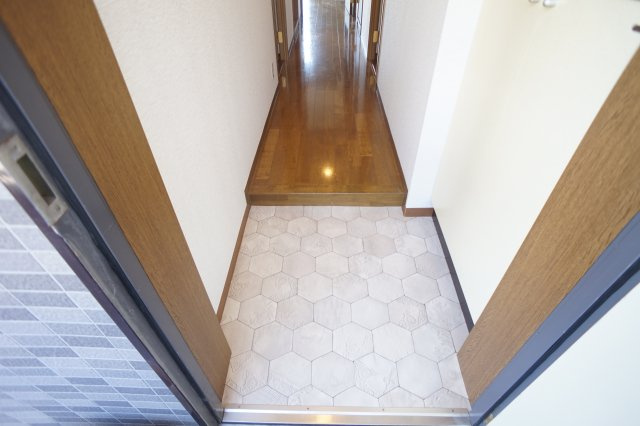 パオ・ヤマニシの玄関|広い造がいいですね