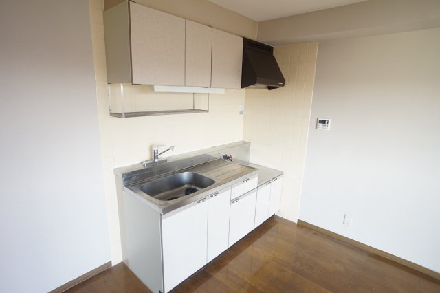 パオ・ヤマニシのキッチン|２口コンロ設置可の広いキッチンでお料理もらくらくです