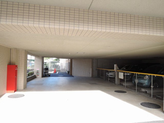 【駐車場】 | 機械式駐車場です。