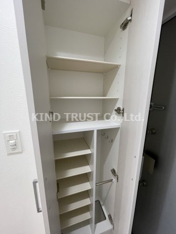 ビガーポリス416天満四丁目Ⅱの収納|専用の収納スペースです