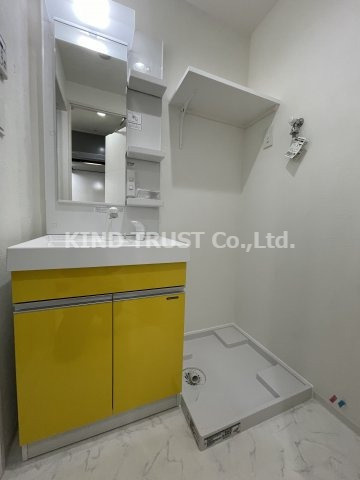 ビガーポリス416天満四丁目Ⅱの洗面所|明るい洗面所です