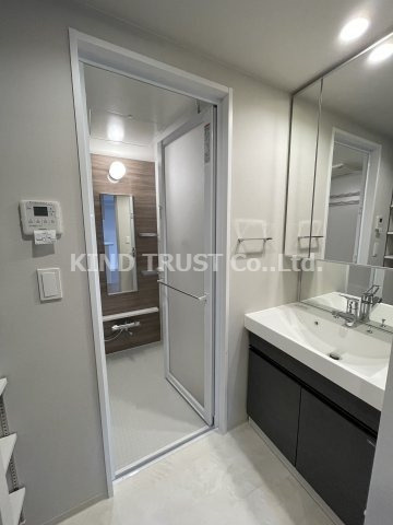 アーバネックス大阪天満橋の洗面所|広い洗面スペース