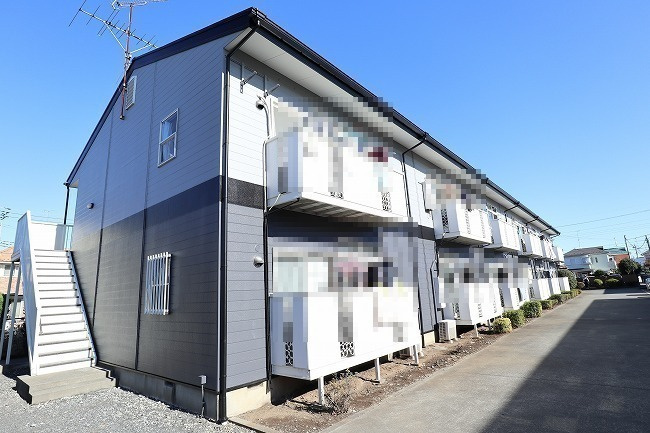 ファミールiの外観