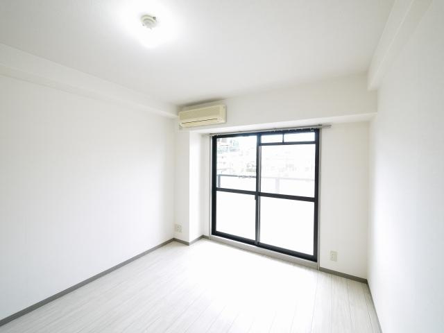 グレイスフローラ富雄の居間・リビング|こちらの居間で趣味の時間をお楽しみください