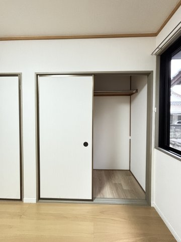 ラルカンシェルB棟の収納