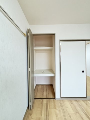 ラルカンシェルB棟の収納