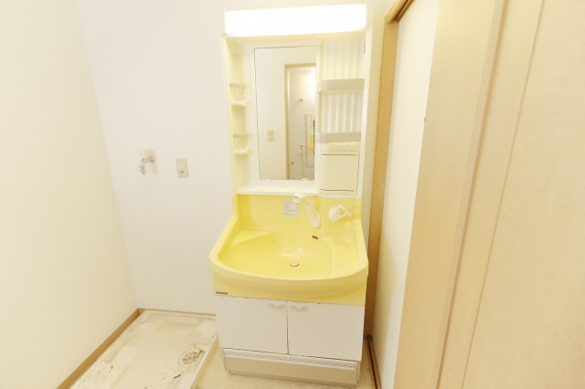 フォーチュナ・ヴィラージュの独立洗面台