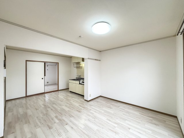 Newプレジール倉敷A棟の居間・リビング