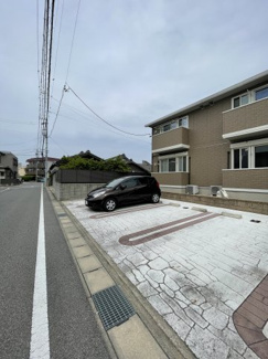 【駐車場】