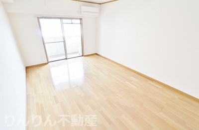 【居間・リビング】 | ハッピールーツ沖浜 | おしゃれな居間です