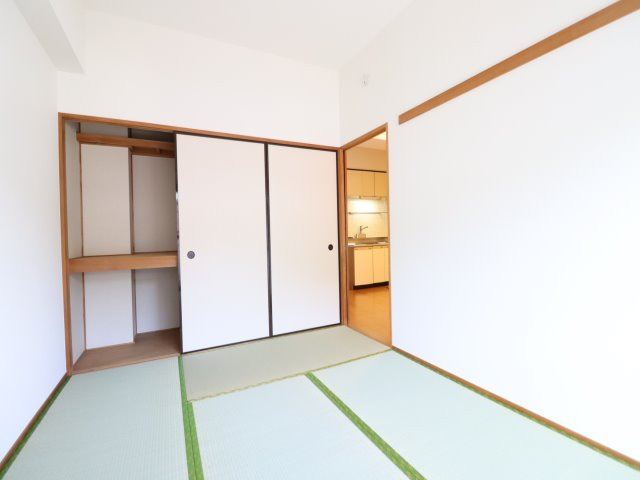 シャルマン向ケ丘の和室