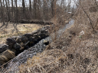 【外観】 | 土地の東側に農業用水路があります。
