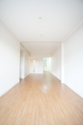 【居間・リビング】 | シャインクロコ