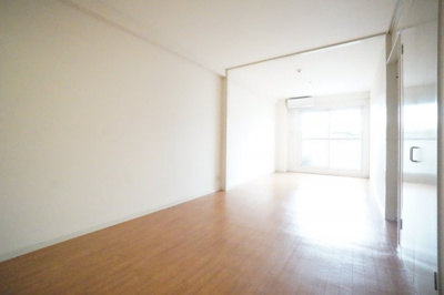 【居間・リビング】 | シャインクロコ