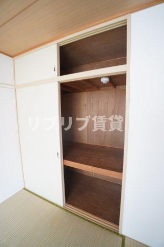 ラフィーネ寒川　Ｃ棟の収納