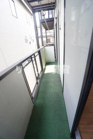 ラフィーネ寒川　Ｃ棟のバルコニー