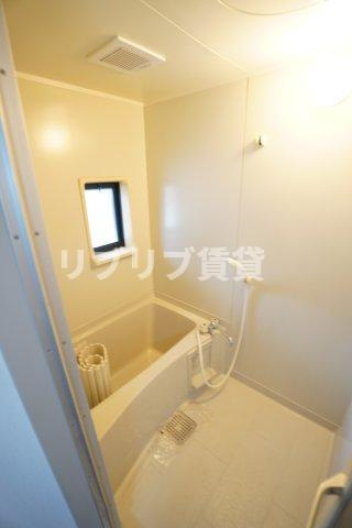 ラフィーネ寒川　Ｃ棟の浴室