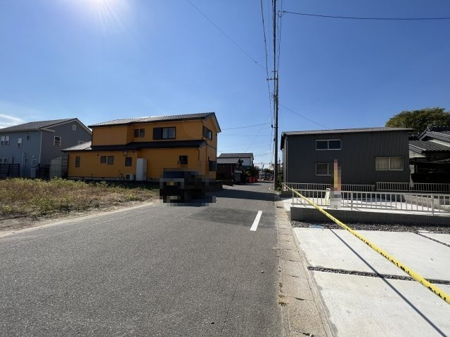 碧南市尾城町21-1期新築分譲住宅　1号棟の前面道路含む現地写真|碧南市尾城町21-1期新築分譲住宅前面道路写真です。南東側公道約6.4ｍ