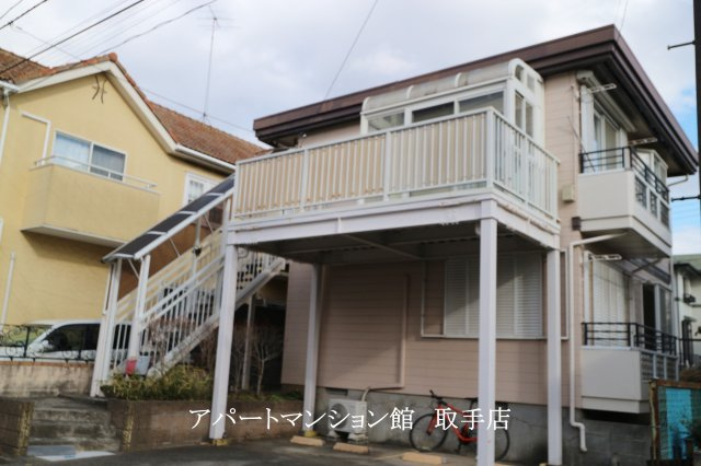 フラワーハイツの外観